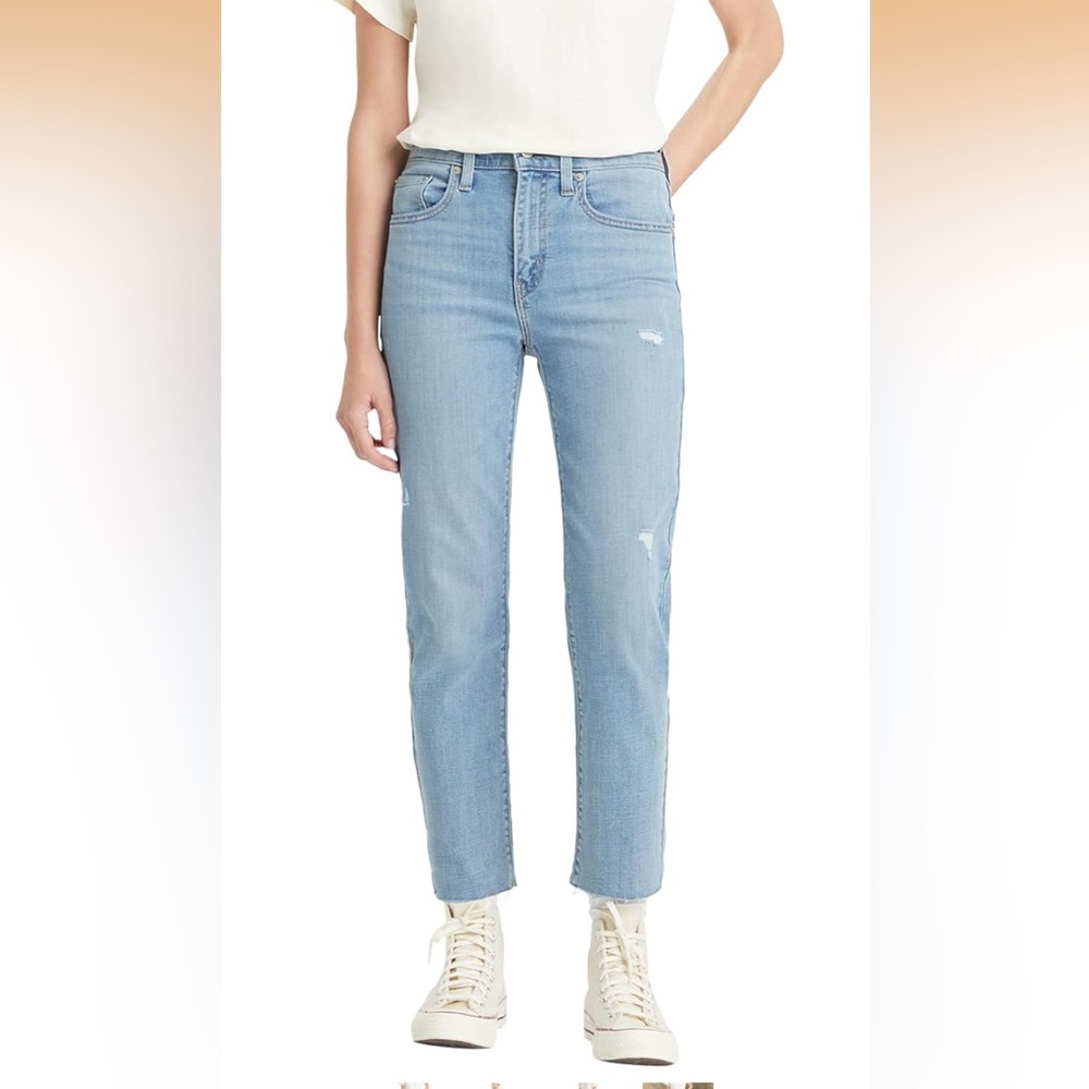 LEVI’S 724 Light Blue Distressed Women's Jeans